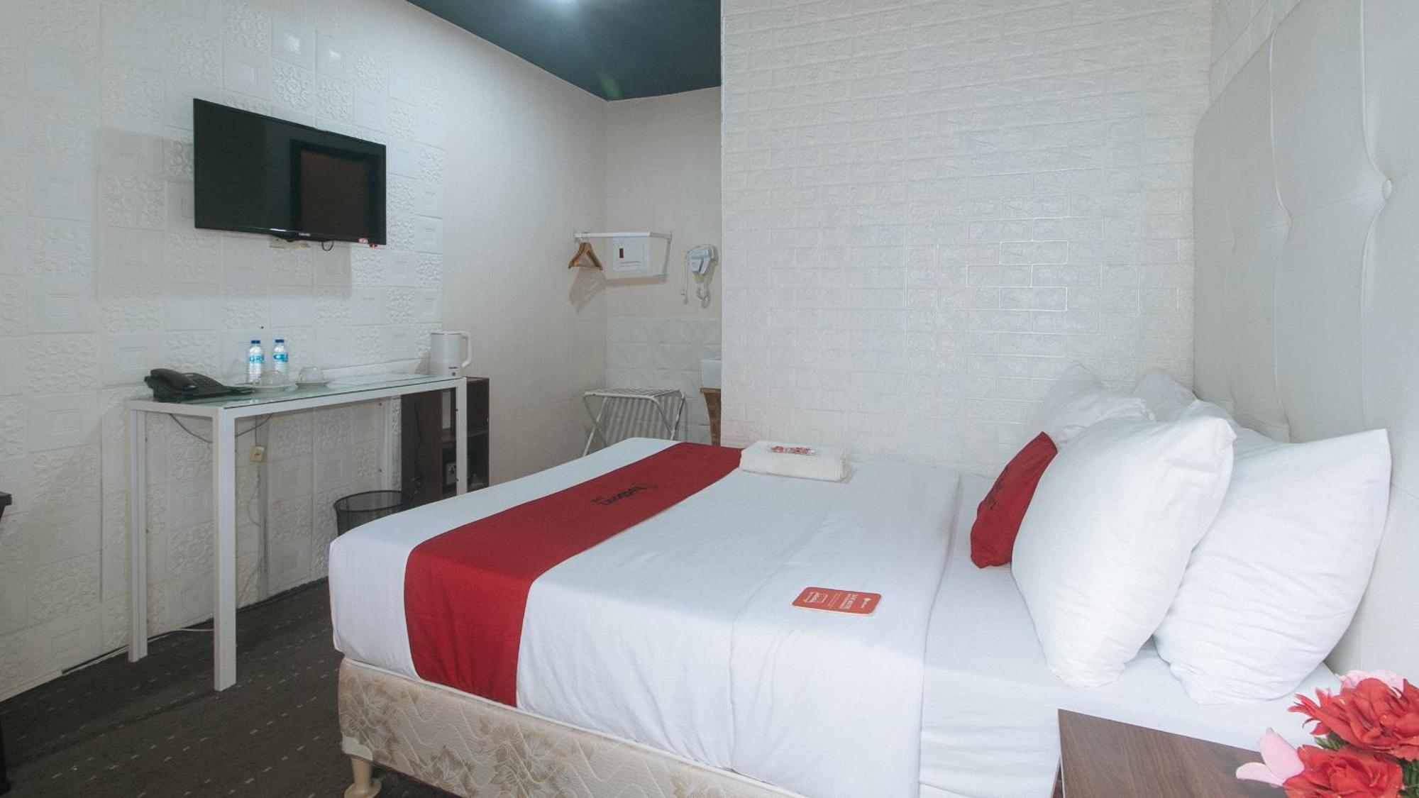 Reddoorz Premium At The Grand Peninsula Suites Balanga Ngoại thất bức ảnh