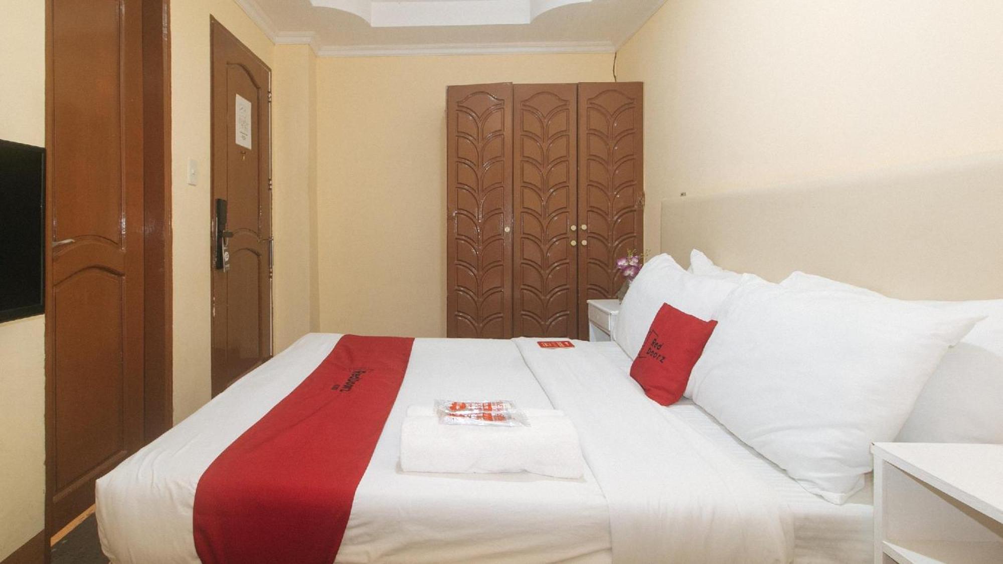 Reddoorz Premium At The Grand Peninsula Suites Balanga Ngoại thất bức ảnh