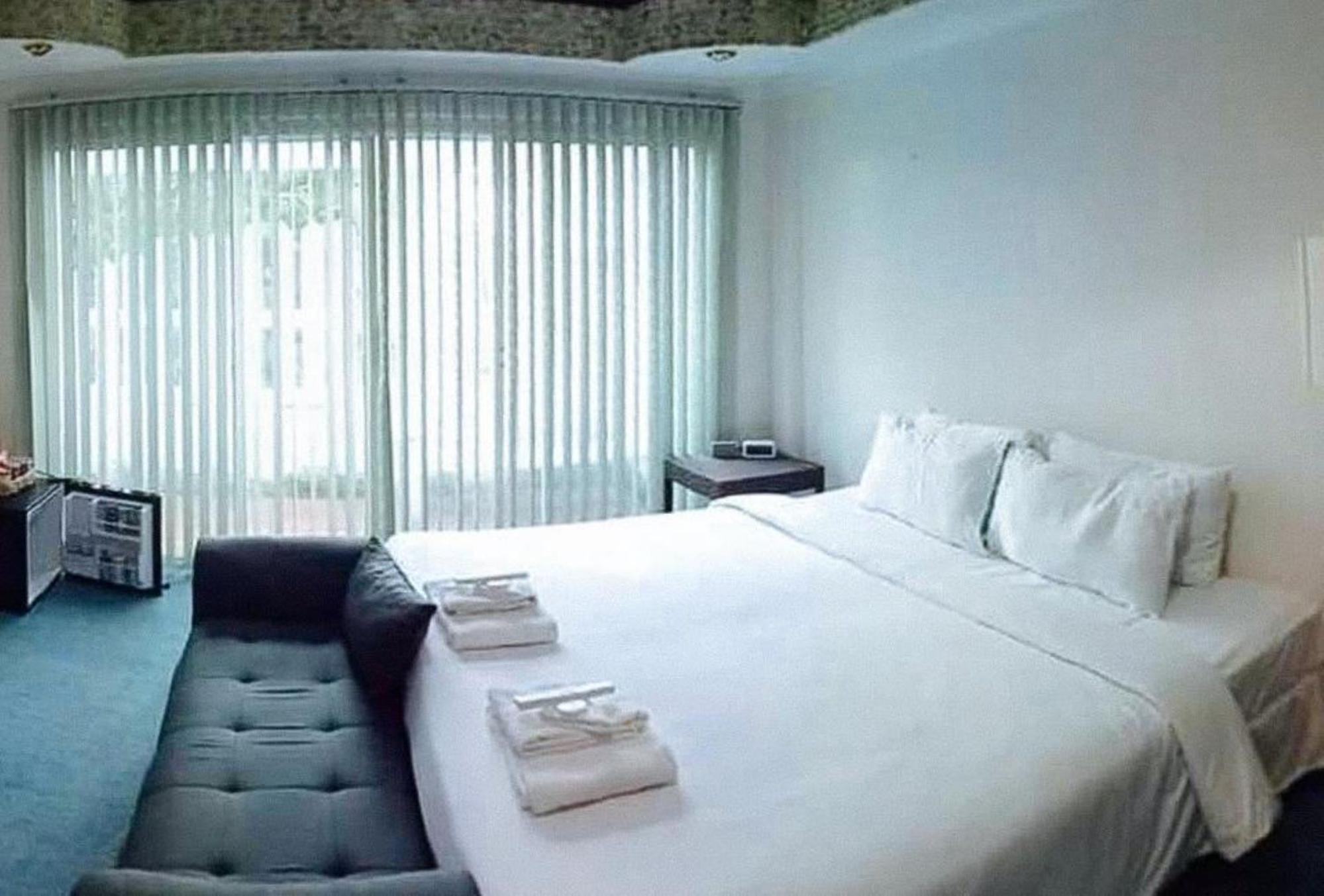 Reddoorz Premium At The Grand Peninsula Suites Balanga Ngoại thất bức ảnh